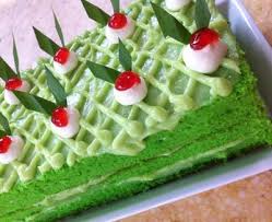 Tepung pro rendah (saya pakai lentera merah)•baking powder•vanili bubuk•susu bubuk•telor ayam•emulsifier•gula pasir(jika ingin manis bisa ditambah lagi)•blueband dicairkan. Resep Cake Cake Pandan Suji