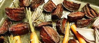 Rote Bete Aus Dem Ofen Das Gesunde Geschmackserlebnis Fourhang Auf Rote Bete Essen Und Trinken Urlaubs Rezepte