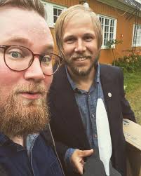 I helgen var Jonas på Svanö och spelade våra låtar när David Väyrynen fick  ta emot Birger Norman-priset. Grattis David! Tack för att vi fick vara en  del av dagen och att