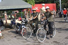 Indonesia is tightening import rules for some consumer products including sport footwear, bicycles and air conditioning electronics, its trade ministry said, after a surge in imports in may and june. Pin On Dutch Bikes Fashion Lifestyle