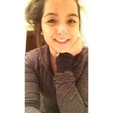 Danielle Aparicio (danielleaa)