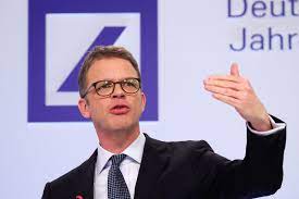Deutsche bank ag (german pronunciation: Deutsche Bank Finds Comfort In Mega Bond Deals As Revenue Falls Bloomberg