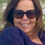 Eileen Hessel's Instagram, Twitter & Facebook