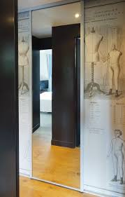 Papier Peint Sur Portes De Placard Wallpaper In Dressing Room