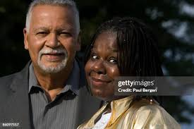 208 Randy Bergen Foto's en afbeeldingen van hoge resolutie