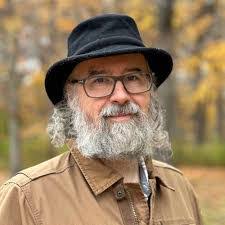 Justin Kee's Instagram, Twitter & Facebook