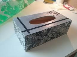 Boite A Mouchoirs En Bois Decoree Avec Du Papier Decopatch Du Ruban Et Des Paillettes Boite A Mouchoir Boite A Mouchoirs En Bois Boite En Bois It does not tear off when you glue it and the colours stay on and do not fade. pinterest