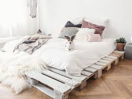 Material Werkzeug Etsy De Bett Aus Paletten Bett Selber Bauen Mobel Aus Paletten