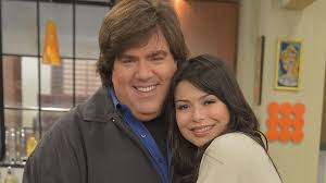 But the post asking for girls to send foot pics wasn't him, it was the twitter. Nickelodeon Cuts Ties With Icarly Creator Dan Schneider After Alleged Abusive Behavior Huffpost