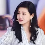 她蹲舉167kg…下秒手臂竟反折「斷骨險插穿皮膚」 驚悚畫面曝！