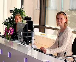 A receptionist is an employee taking an office or administrative support position. Secretary Vs Receptionist What S The Difference Ask Difference