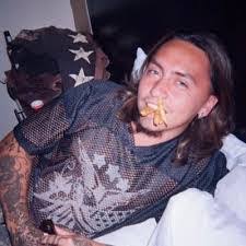 Nathan Ediger's Instagram, Twitter & Facebook