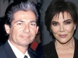 More pics of kris jenner layered razor cut. Kris Jenner Says Her Split From Robert Kardashian Led Her To Grow Up Times Of India