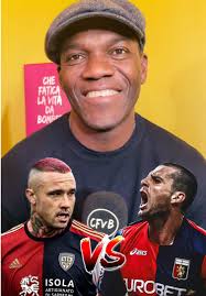 Miglior rossoblù all-time: David Suazo.