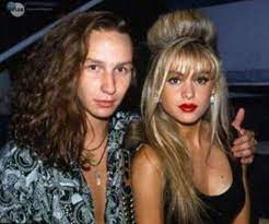 Tras los rumores de una posible gira entre alejandra guzmán y paulina rubio, el que se muestra no solamente a favor, sino visiblemente entusiasmado con el proyecto es erik rubín, quien se dice fue la aunque hasta este momento ni alejandra ni paulina han confirmado una gira en conjunto, todo. Madonnoniko On Twitter Paulina Rubio Y Erik Rubin Este Amor Desde Pequenos En La Banda Timbiriche Http T Co 6gowhjeefs