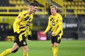 Welcome to the reddit home of borussia dortmund! Thomas Meunier Disappointed With His Start To Life At Borussia Dortmund