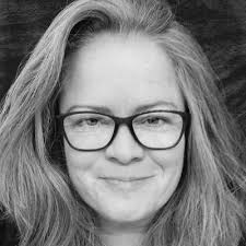 Chandra Chapman's Instagram, Twitter & Facebook