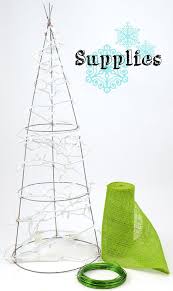 Check spelling or type a new query. Diy Holiday Burlap Tree Created With A Tomato Cage Christmas Tree Crafts Diy Christmas Crafts Christmas Diy