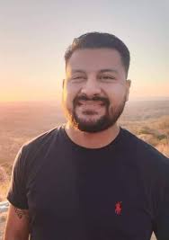 Urgente El es David VG David Steven Velásquez Gutiérrez, en este momento se  encuentra internado en el Hospital de Liberia. Nos piden donantes de sangre  para él, la mayor cantidad que se