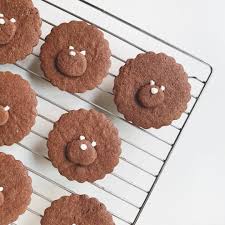 pin by 𝙱 𝙴 on ʙɪsᴛʀᴏ desserts nom nom food