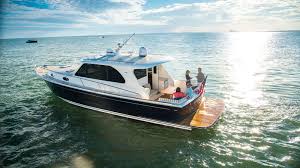 Explorer boats are renowned for the excellent workmanship and durability. Family Guise Inside The Grand Banks Eastbay 44