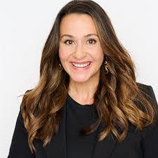 Carrie Wolf's Instagram, Twitter & Facebook