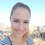 Kim Koll's Instagram, Twitter & Facebook