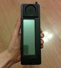 It paved the way for the ones of today by introducing touch screens to phones. Hochladen Von Bildern Zu Ibm Simon