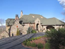 Since 1977, mckee properties has assisted visitors to the north carolina mountains. Vrbo Com 786428 The Old Edwards Club At Highlands Cove Is A Prestigious Gated Community Nc Vacation Rentals Vacation Rental Cabin Rentals