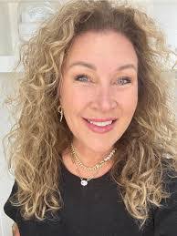 Amber Brackney's Instagram, Twitter & Facebook