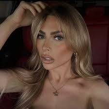 Salma Diaz's Instagram, Twitter & Facebook