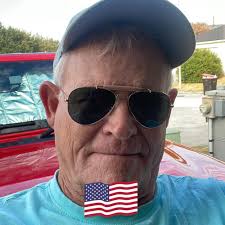 Hope your 4th of July weekend looks a lot like this 🤙🏼🇺🇸 #TieUp