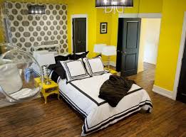 Black And Yellow Bedroom Sketch Of Yellow Wall Paint To Create Cheerful And Fraesh Nuance In The Rooms Yellow Bedroom Walls Yellow Bedroom Teenage Girl Bedroom Decor