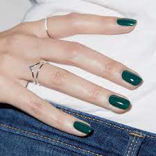 Cnd Aura Is The Perfect Deep Green Nail Polish Shade Cnd Shellac Colors Deep Green Nail Polish Cnd Nails