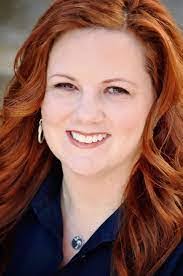 Leanne Morse's Instagram, Twitter & Facebook