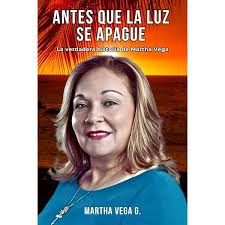 Amazon.com: Dios Está Disponible: 9798218052270: Harold Guerra, Fade Group:  Libros