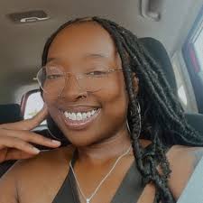 Bronwyn (@bronwyn_long)