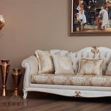 samsara koltuk takimi krem ve altin varaktan olusan cila rengi ile birlikte kahve ve sari renklerinden olusan desenli bir kumas mobilya furniture renkler