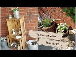 Terrassen Deko Sommer 2018 Schone Sommer Terrasse Schick Gemutlich Maritim Rustikal Sommerdeko Schone Terrasse Sommer Dekoration