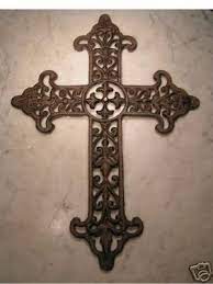 This rustic and elegant metal wall decor features a fleur de lis patterned cross design. New Big Cast Iron Metal Wall Decor Cross Hanging Large Art Bz Cross Wall Decor Metal Wall Decor Wall Crosses