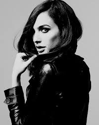 Black And White The Dawn Of Justice In Hindi Dubbed Download Pin By Edith Maldonado On Loml Gal Gadot My Queen Gal Gadot Wonder Woman Gal Gardot Gal Gabot