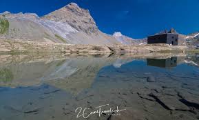 Vom limmerensee (via limmerenband) t5 von breil/brigels (via frisal) t4 vom kistenpassweg t3 routes from bifertenhütte (3). Wanderung Zur Muttseehutte Und Zum Limmerenstausee Im Linthal
