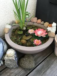 Miniteich Diy Gardenpond Garden Pond Tyre In 2020 Indoor Water Garden Water Features In The Garden Small Water Gardens