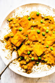 Mattar Paneer Curry Recipe In 2020 Curry Recipes Curry Recipes Easy Paneer