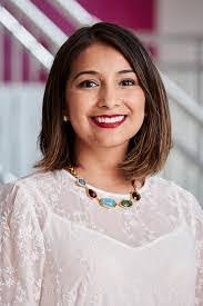 Edna Galarza's Instagram, Twitter & Facebook