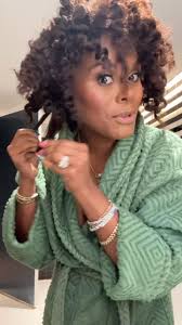 So about Donna’s fluffy, curly Afro ❤️. Well here’s one of the ways I hook  her up with this look❤️. #tabithabrown #donnasrecipe #hair #curly #afro  #naturalhair