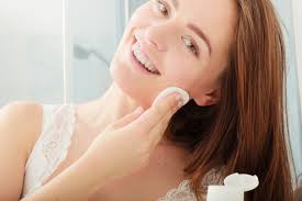 Pure Beauty, Natural Radiant Solution | كيفية التخلص من جفاف البشرة و اضرار  مستحضرات التجميل باستخدام ماء الميسلار