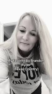 Crystal Ryder's Instagram, Twitter & Facebook