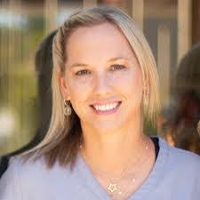 Misty Betts's Instagram, Twitter & Facebook