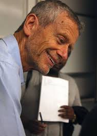 How posture influences mood, energy, thoughts